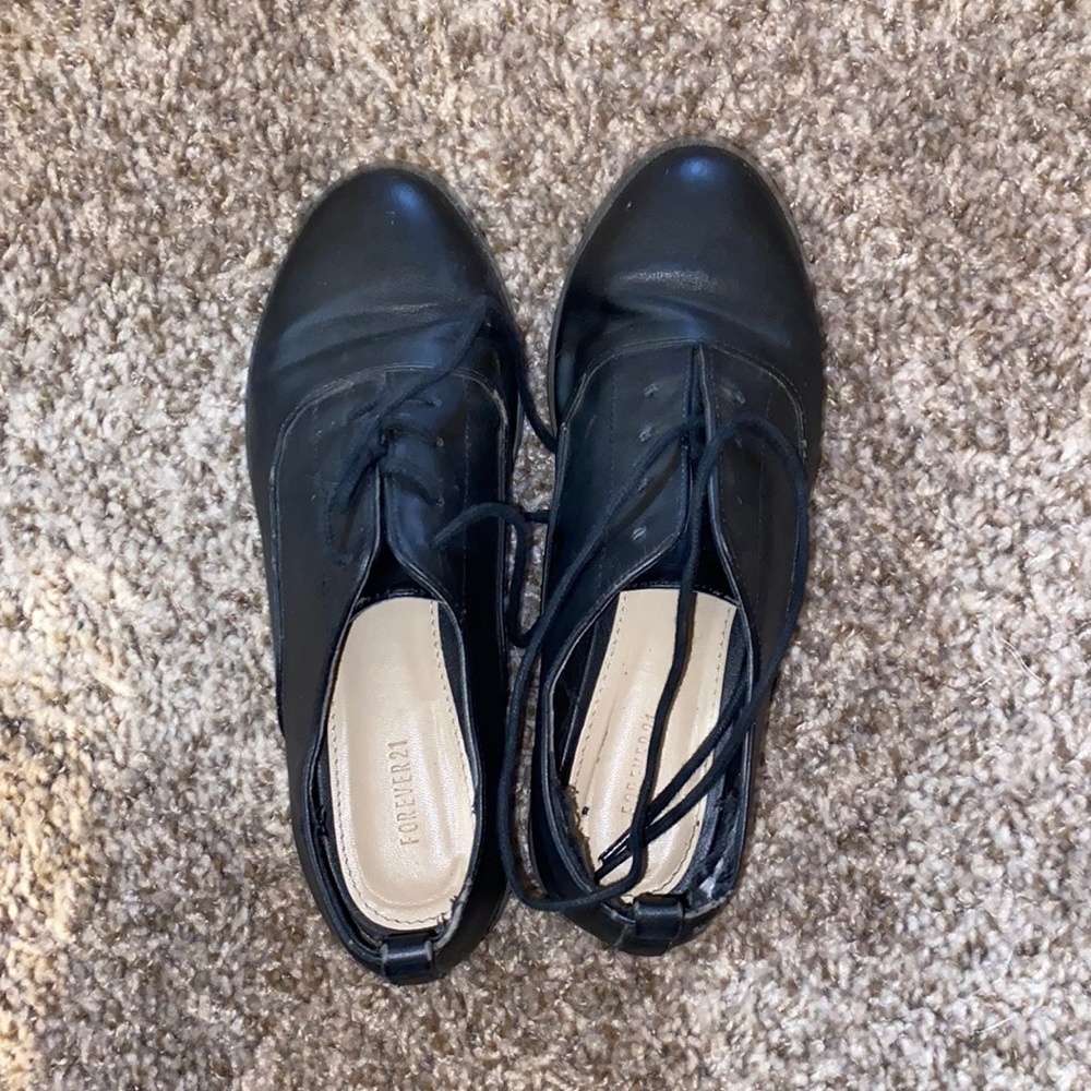 Black Oxford flats